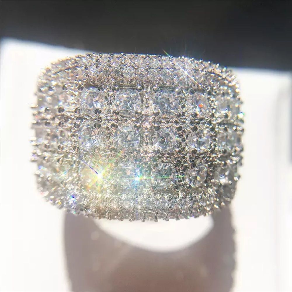 New Silver Round Diamonds Rings